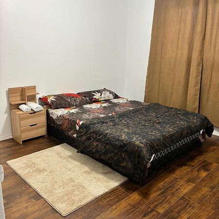 Queen Bedroom Near Sheridan College Brampton Eksteriør billede